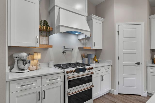 1999 N 95 A, Cantonment, FL 32533