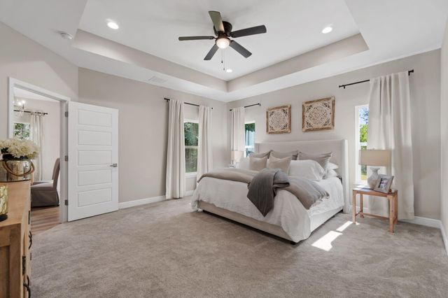 1999 N 95 A, Cantonment, FL 32533