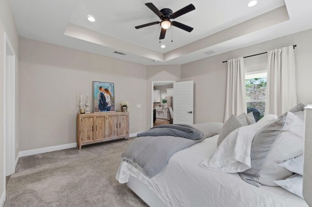 1999 N 95 A, Cantonment, FL 32533