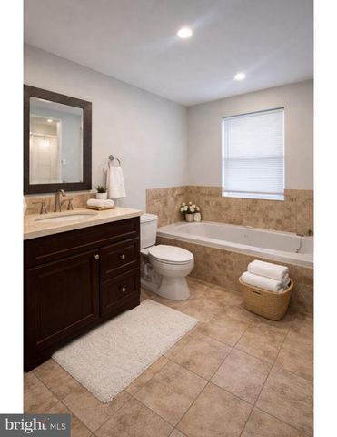 1909 THE WOODS II, Cherry Hill, NJ 08003