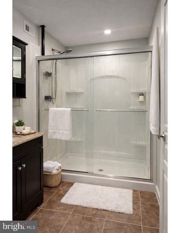 1909 THE WOODS II, Cherry Hill, NJ 08003