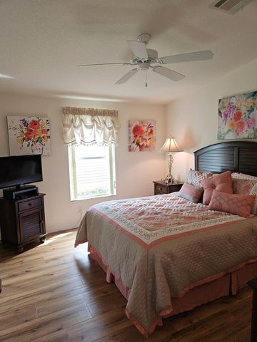 3229 Scarlet Tanager Court, Port St. Lucie, FL 34952