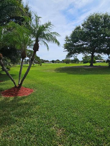 3229 Scarlet Tanager Court, Port St. Lucie, FL 34952