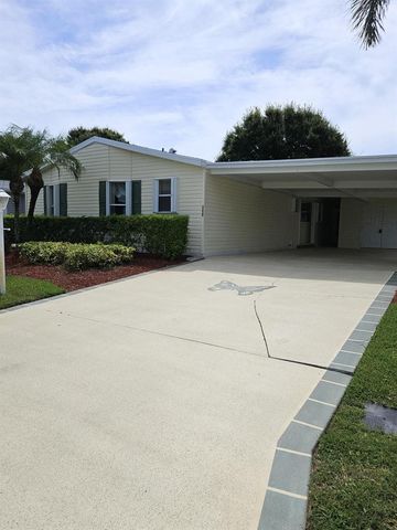 3229 Scarlet Tanager Court, Port St. Lucie, FL 34952