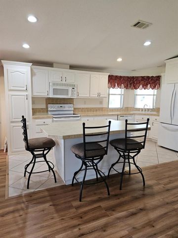 3229 Scarlet Tanager Court, Port St. Lucie, FL 34952
