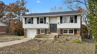 7440 E Orchard Grass Blvd, Crestwood, KY 40014