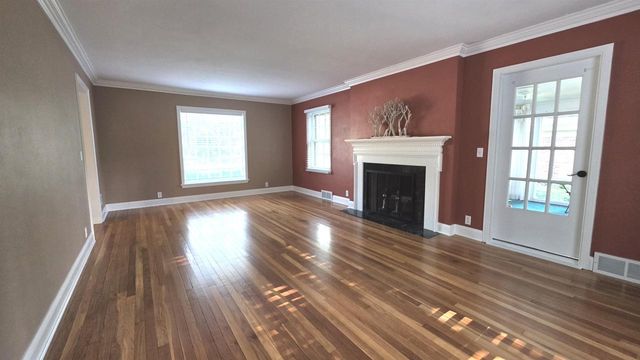 22 S Garfield Avenue, Janesville, WI 53545