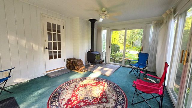 22 S Garfield Avenue, Janesville, WI 53545