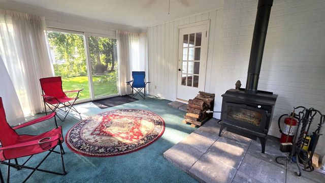 22 S Garfield Avenue, Janesville, WI 53545