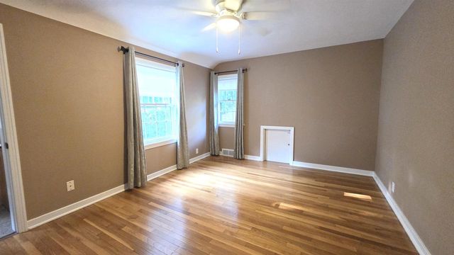 22 S Garfield Avenue, Janesville, WI 53545