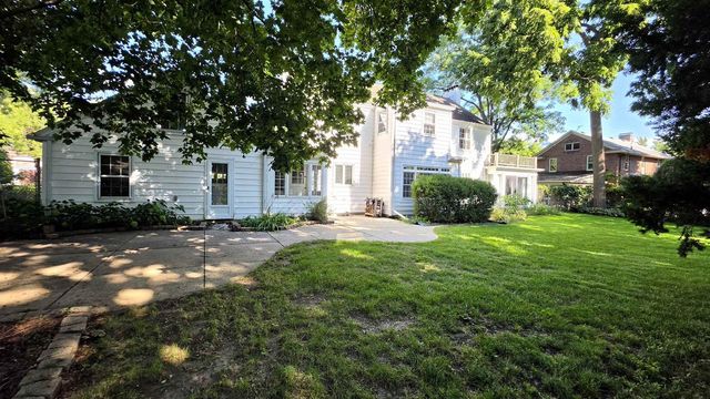 22 S Garfield Avenue, Janesville, WI 53545