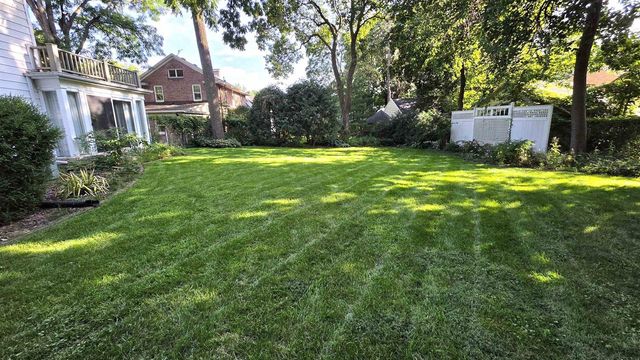 22 S Garfield Avenue, Janesville, WI 53545