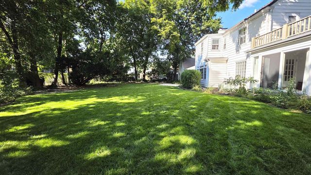 22 S Garfield Avenue, Janesville, WI 53545