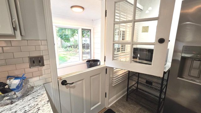 22 S Garfield Avenue, Janesville, WI 53545