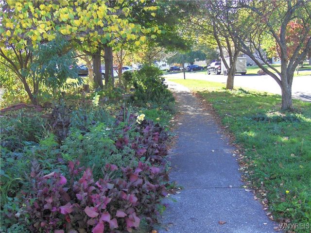 79 Spring Tree Lane, Greece, NY 14612