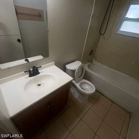 3771 Belmont ST A, Fort Myers, FL 33916