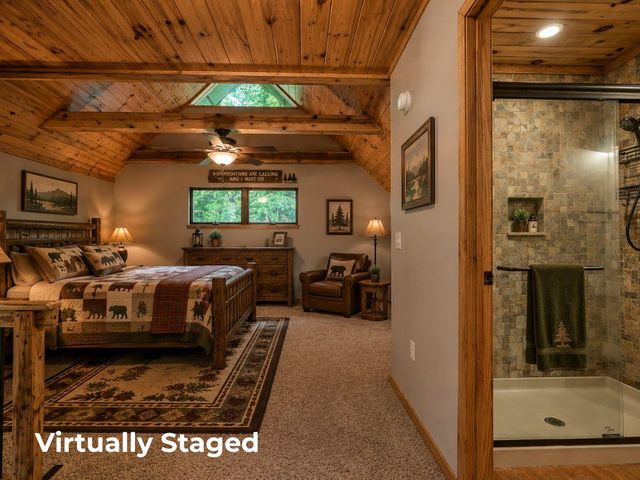 206 Peckerwood Road, Hayesville, NC 28904