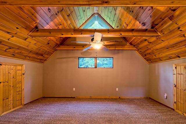 206 Peckerwood Road, Hayesville, NC 28904