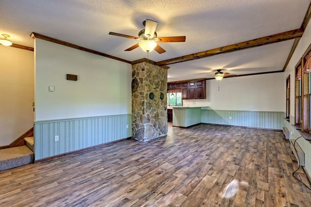 206 Peckerwood Road, Hayesville, NC 28904