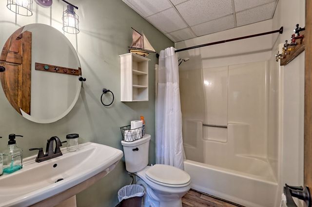 206 Peckerwood Road, Hayesville, NC 28904