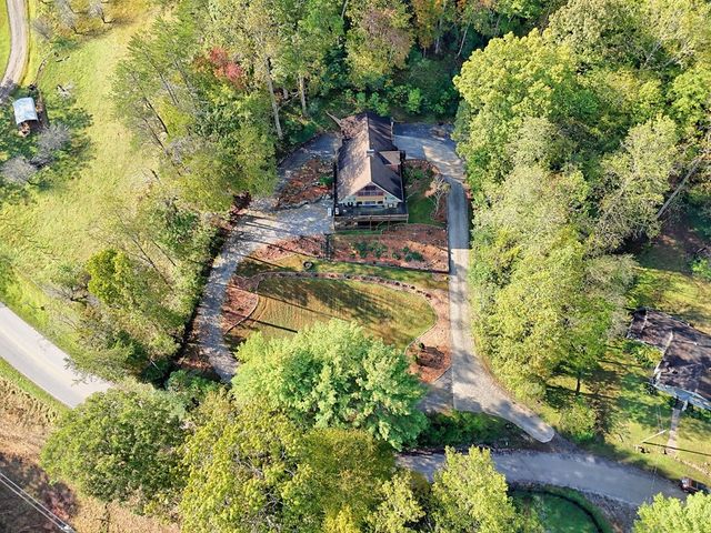 206 Peckerwood Road, Hayesville, NC 28904