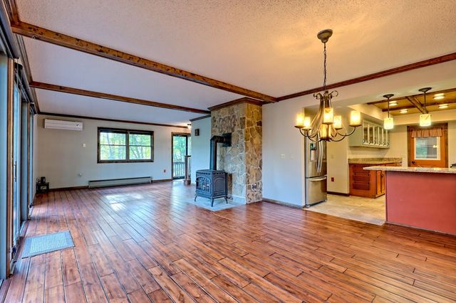 206 Peckerwood Road, Hayesville, NC 28904
