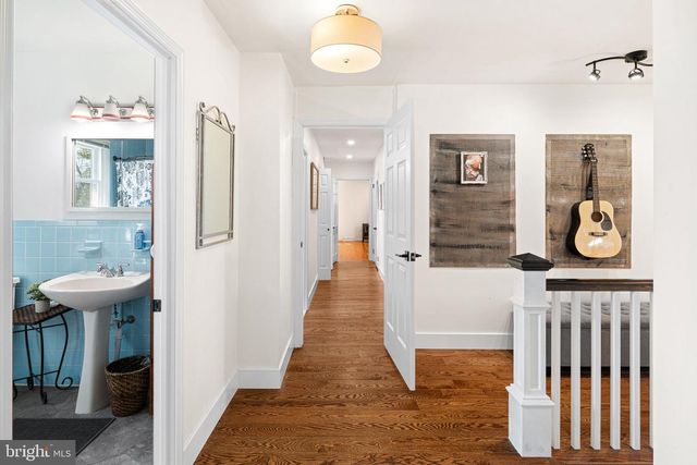 720 LINTON HILL RD, Newtown, PA 18940