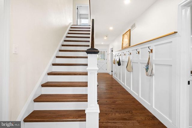 720 LINTON HILL RD, Newtown, PA 18940