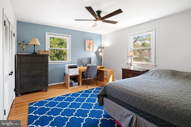 720 LINTON HILL RD, Newtown, PA 18940