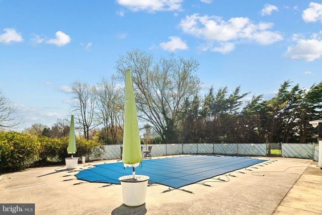 720 LINTON HILL RD, Newtown, PA 18940