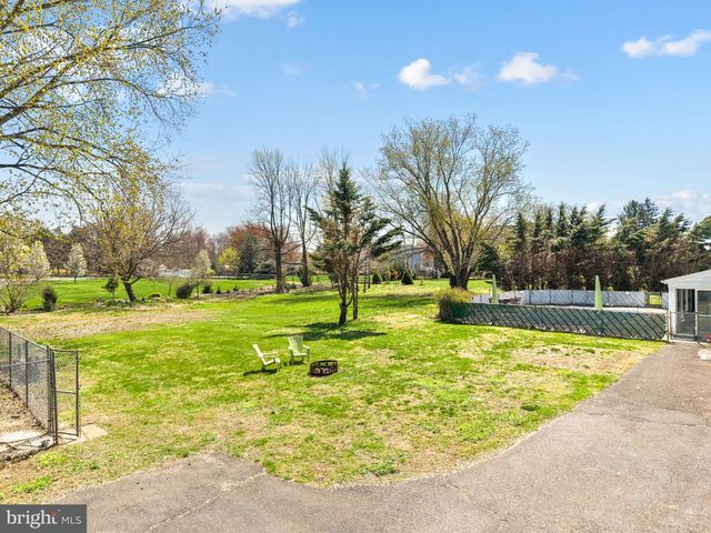 720 LINTON HILL RD, Newtown, PA 18940