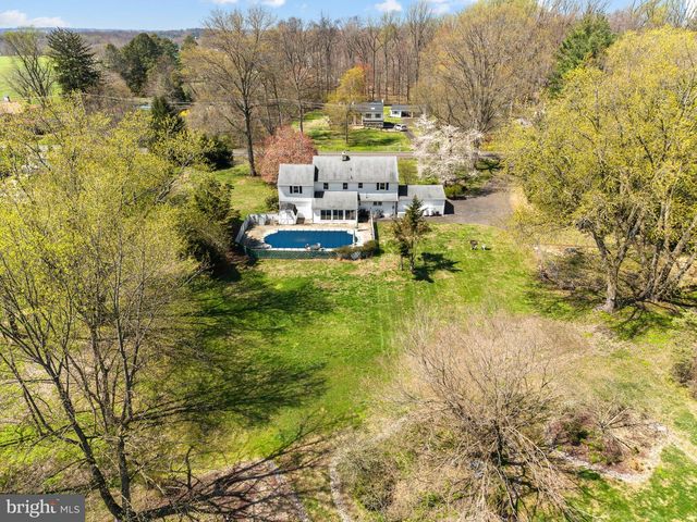 720 LINTON HILL RD, Newtown, PA 18940