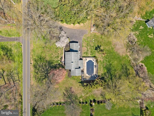 720 LINTON HILL RD, Newtown, PA 18940