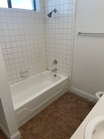 10321 Woodleaf Drive, Dallas, TX 75227