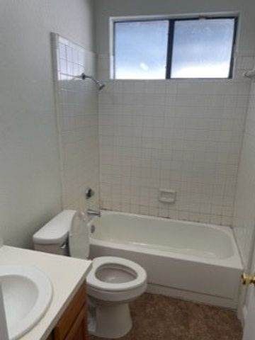 10321 Woodleaf Drive, Dallas, TX 75227