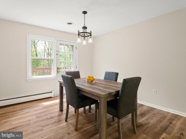 101 LAURELWOOD DR, Downingtown, PA 19335