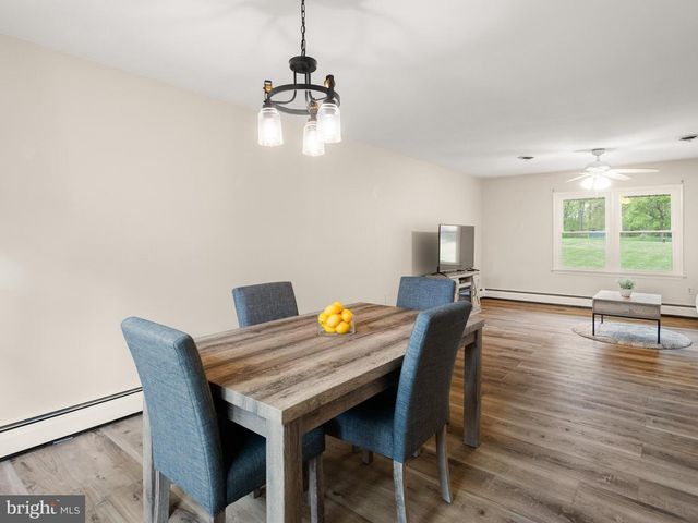 101 LAURELWOOD DR, Downingtown, PA 19335