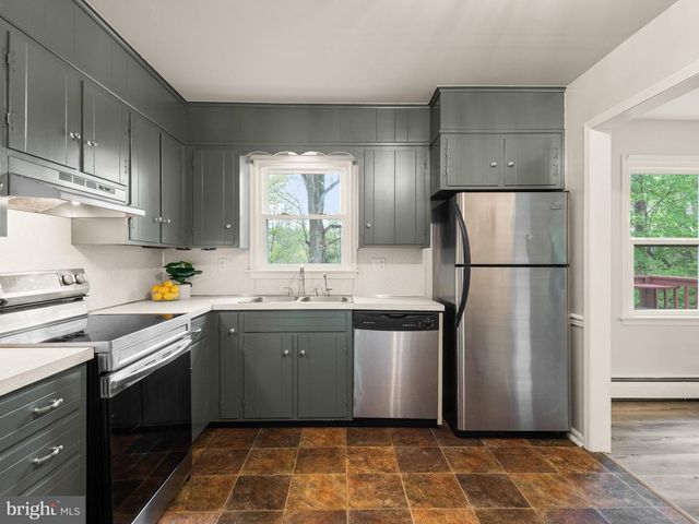 101 LAURELWOOD DR, Downingtown, PA 19335