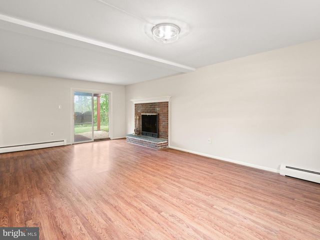 101 LAURELWOOD DR, Downingtown, PA 19335