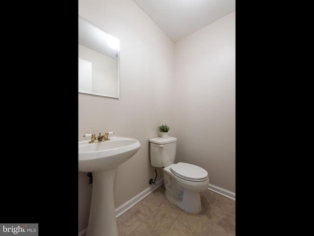 101 LAURELWOOD DR, Downingtown, PA 19335