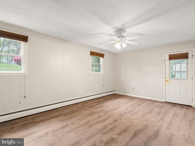 101 LAURELWOOD DR, Downingtown, PA 19335