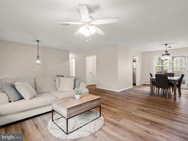 101 LAURELWOOD DR, Downingtown, PA 19335