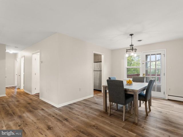 101 LAURELWOOD DR, Downingtown, PA 19335