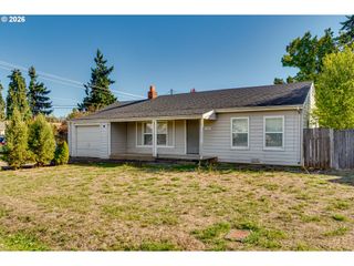 1985 17TH St, Springfield, OR 97477