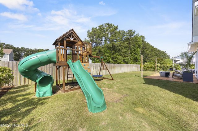 170 Jackline Drive, Hampstead, NC 28443