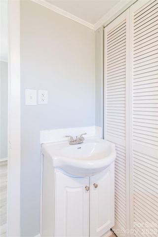 5953 Yale Avenue, Kannapolis, NC 28081