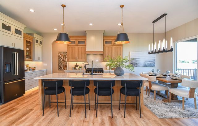 1812 Yale Parkway Parkway, Cedar Falls, IA 50613
