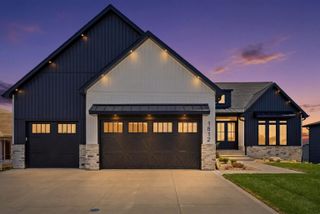 1812 Yale Parkway Parkway, Cedar Falls, IA 50613