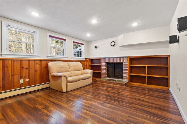 77 Colonial Road 77, Sudbury, MA 01776