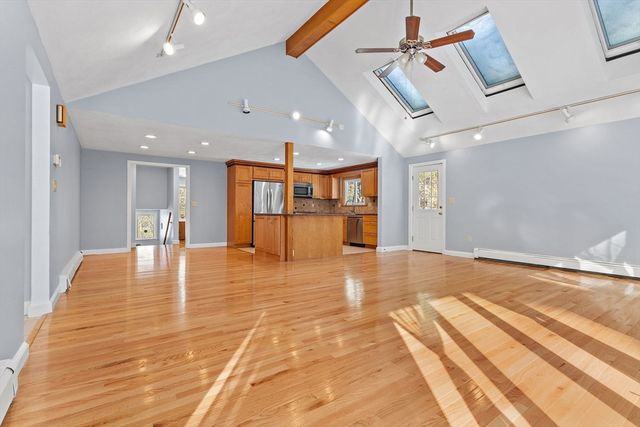 77 Colonial Road 77, Sudbury, MA 01776